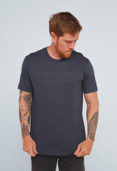 Camiseta Calvin Klein Embossing. - Henri Store