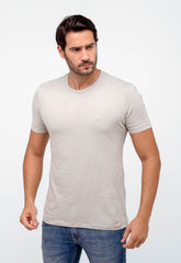 Camiseta Calvin Klein Logo Peito CK Bordado - Henri Store