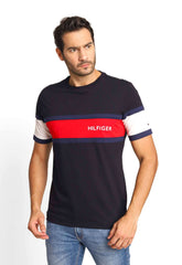Camiseta Tommy Hilfiger Logo Central - Henri Store