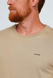 Camiseta Calvin Klein Flamê Logo Peito