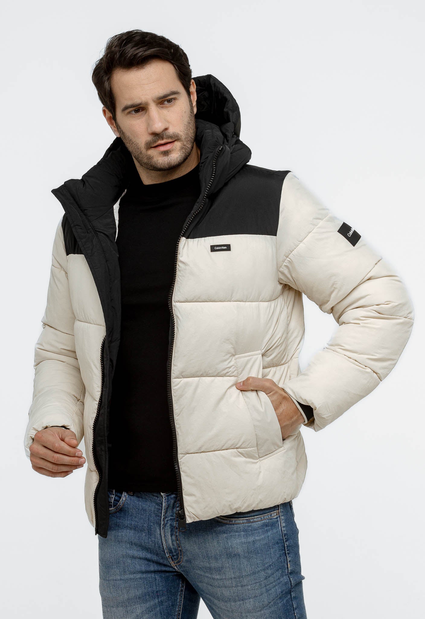 Jaqueta Calvin Klein Colorblock Matelassê C/ Capuz Removível