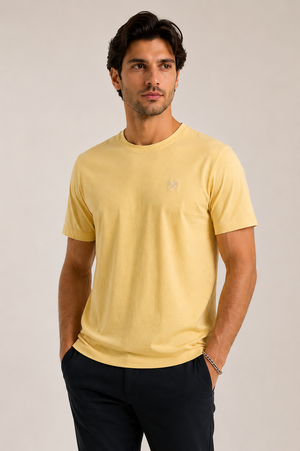 Amarelo