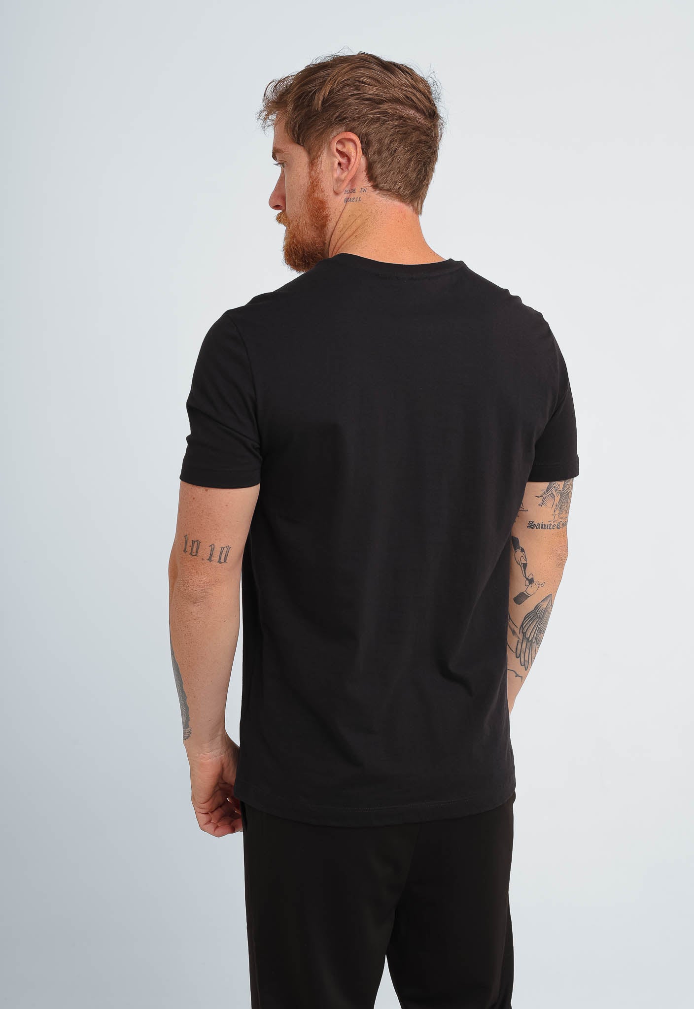Camiseta Calvin Klein Estampa em Relevo