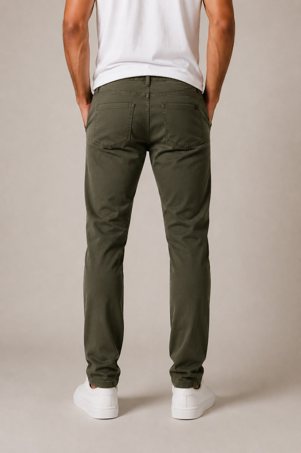 Calça John Jonh Slim London Verde Militar