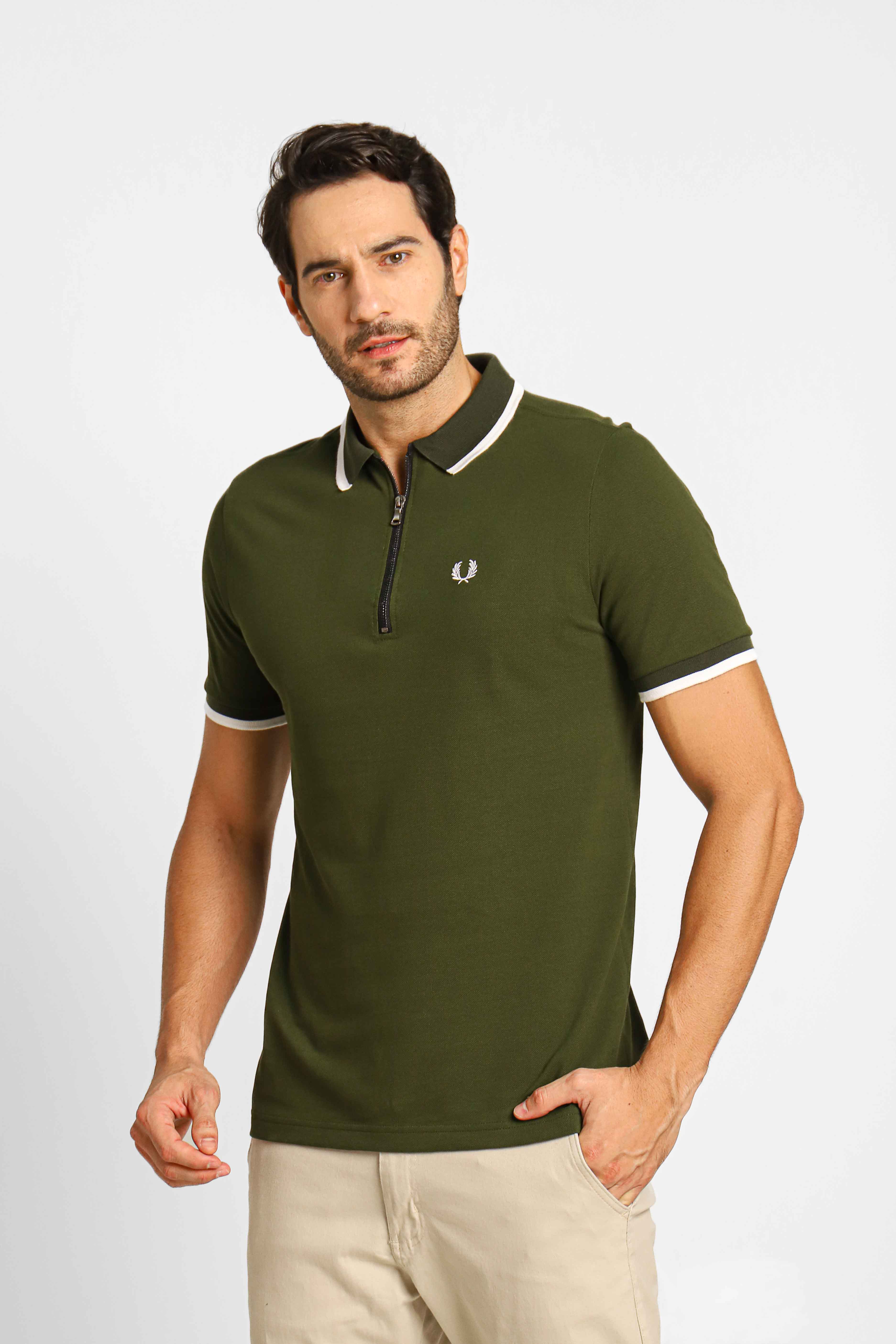 Polo Masculina Regular Fred Perry Verde Militar - Sale