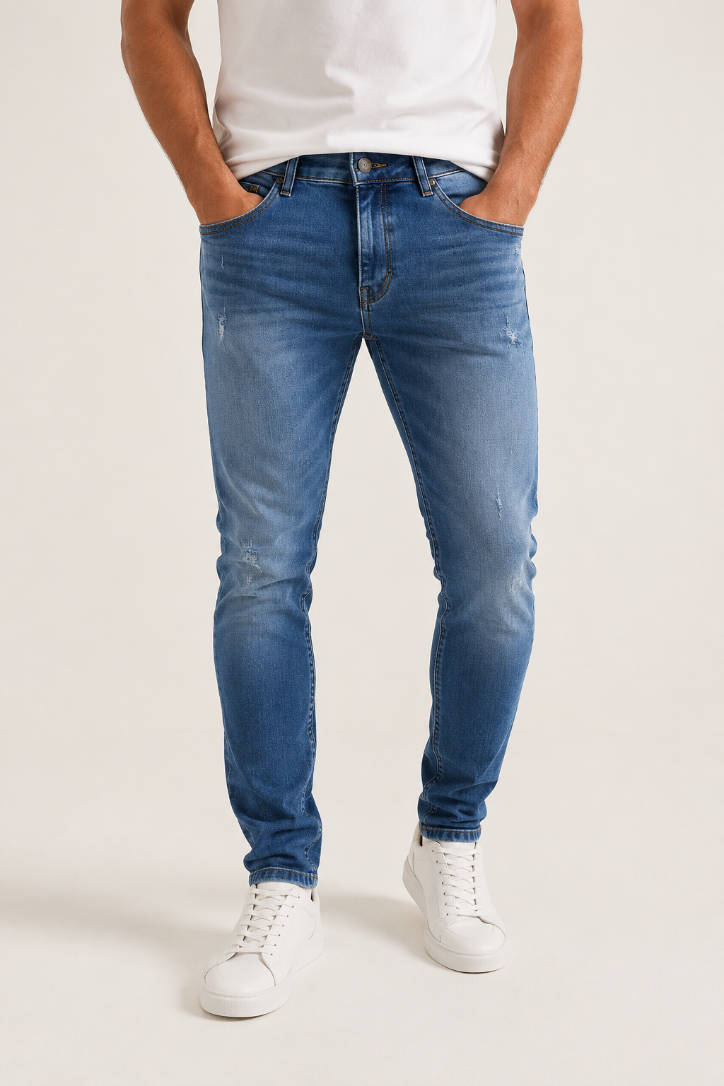 Calça Jeans Calvin Klein Bordado no Bolso - LIVE