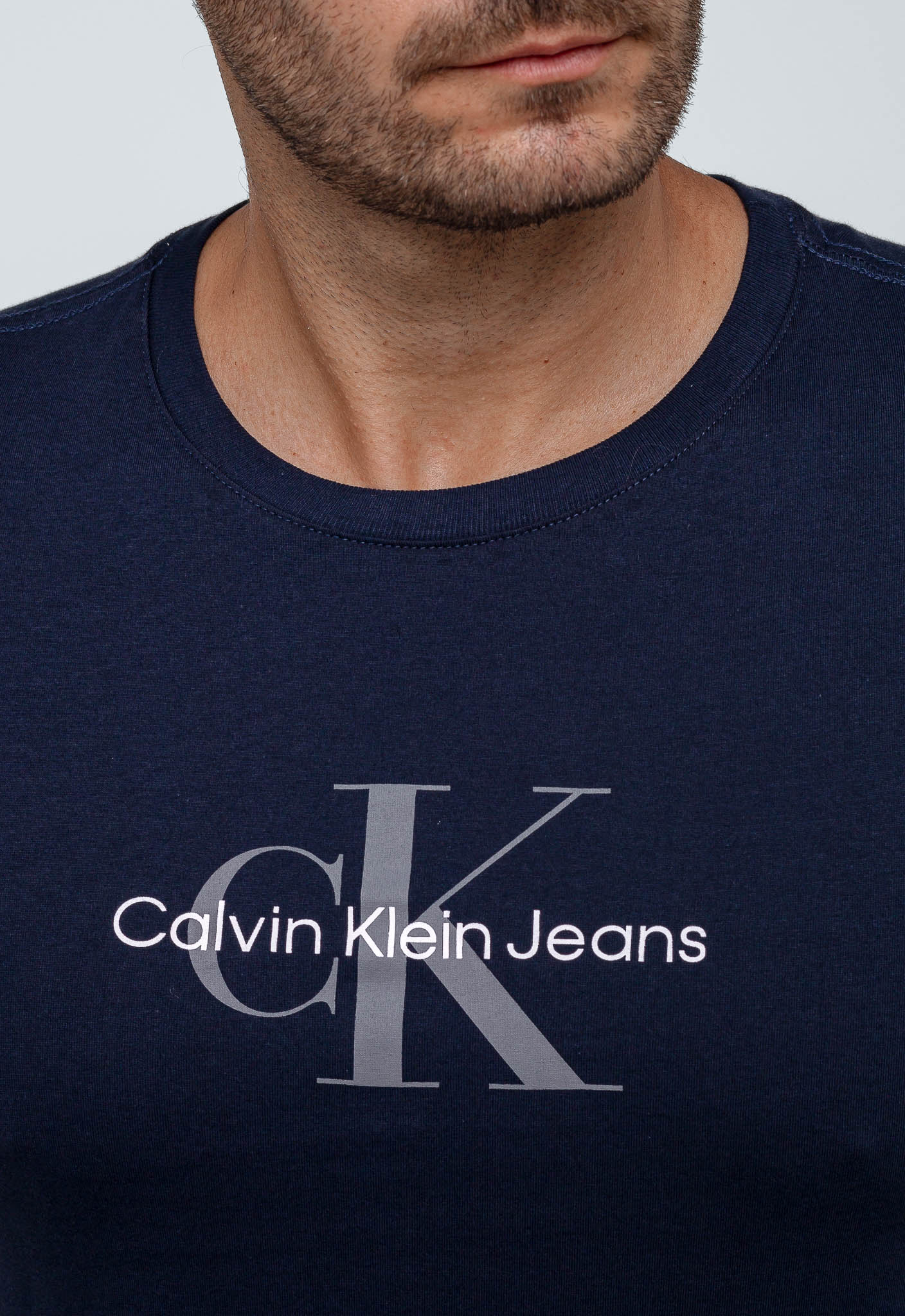 Camiseta Calvin Klein Jeans Logo Center