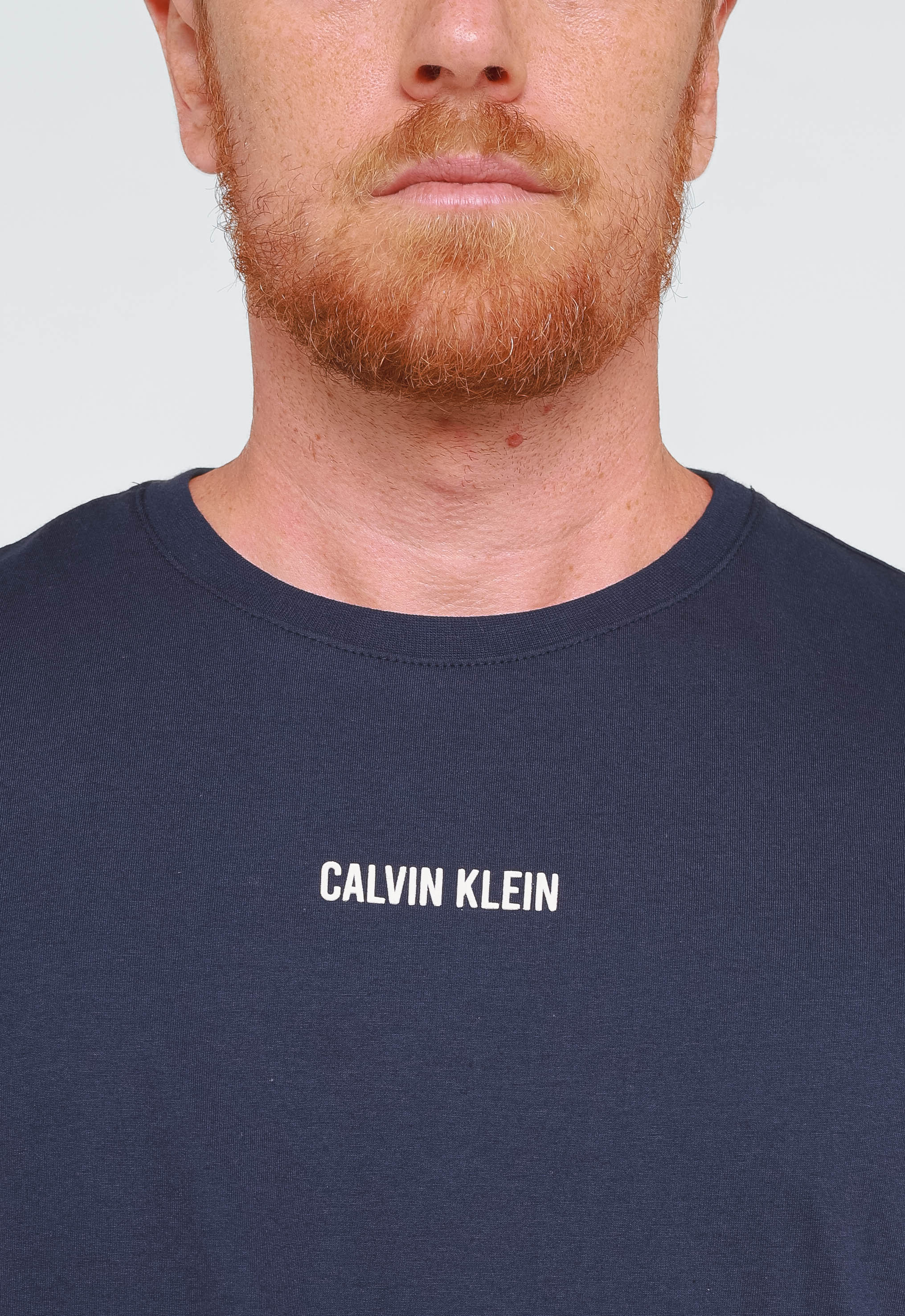 Camiseta Calvin Klein Logo Central Embossed