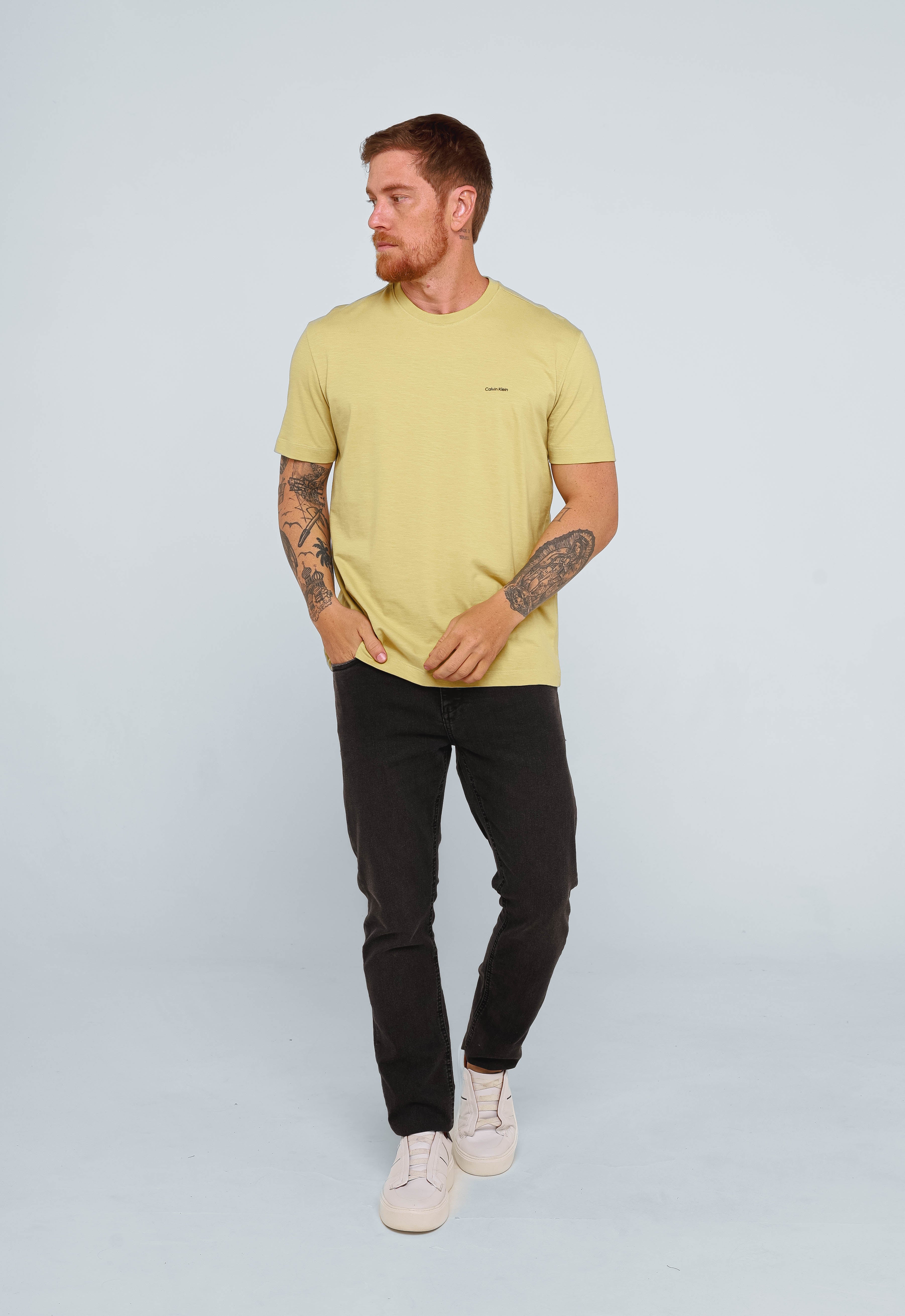 Camiseta Calvin Klein Flamê Logo Peito