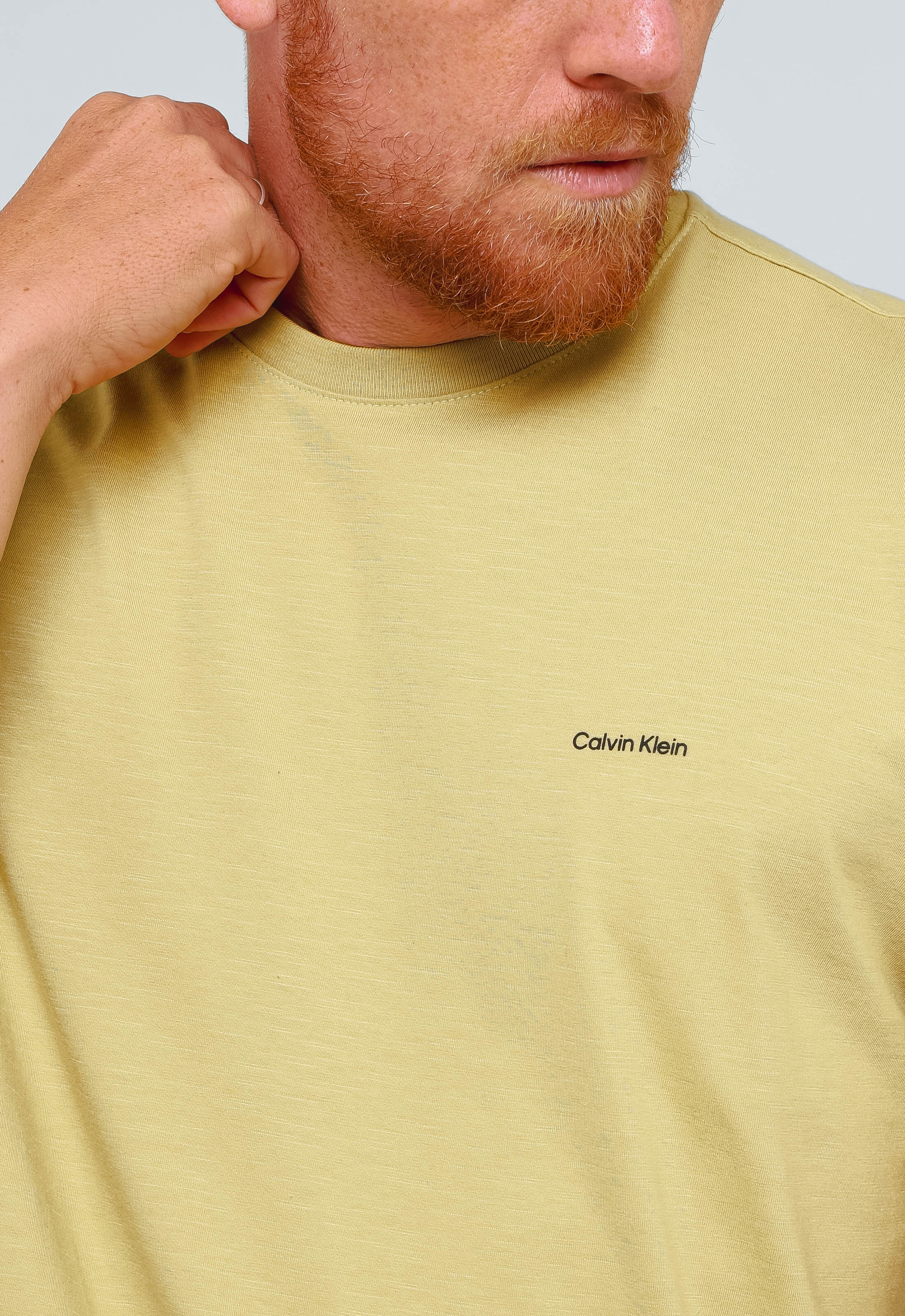 Camiseta Calvin Klein Flamê Logo Peito