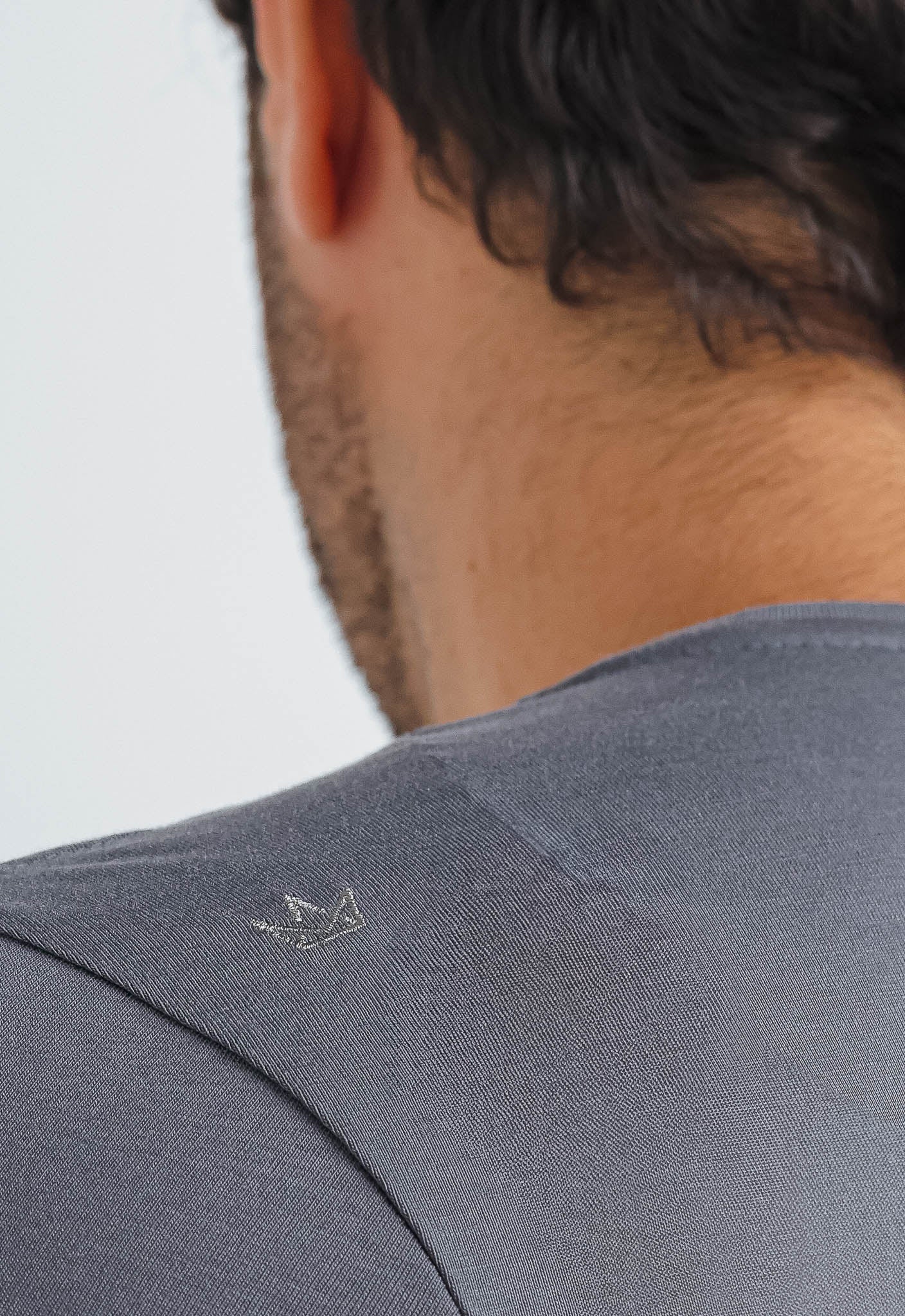 Camiseta Dom Henrico Henley Pima