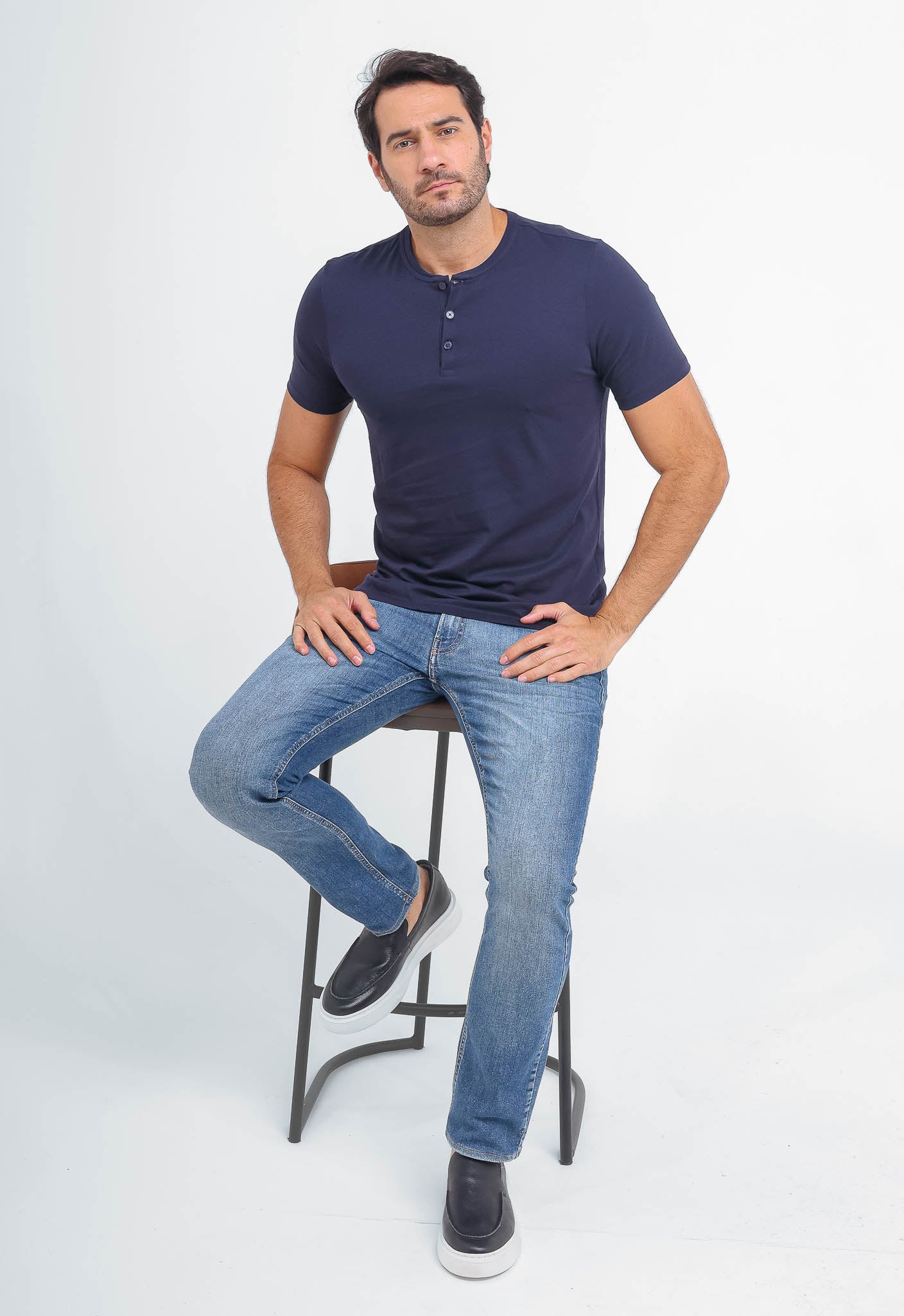 Camiseta Dom Henrico Henley Pima