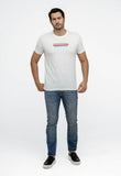 Camiseta Tommy Hilfiger Logo em Relevo