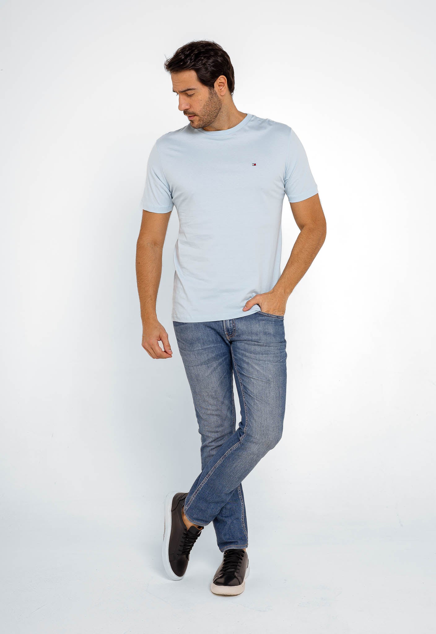 Camiseta Tommy Hilfiger Básica Essential - Sale