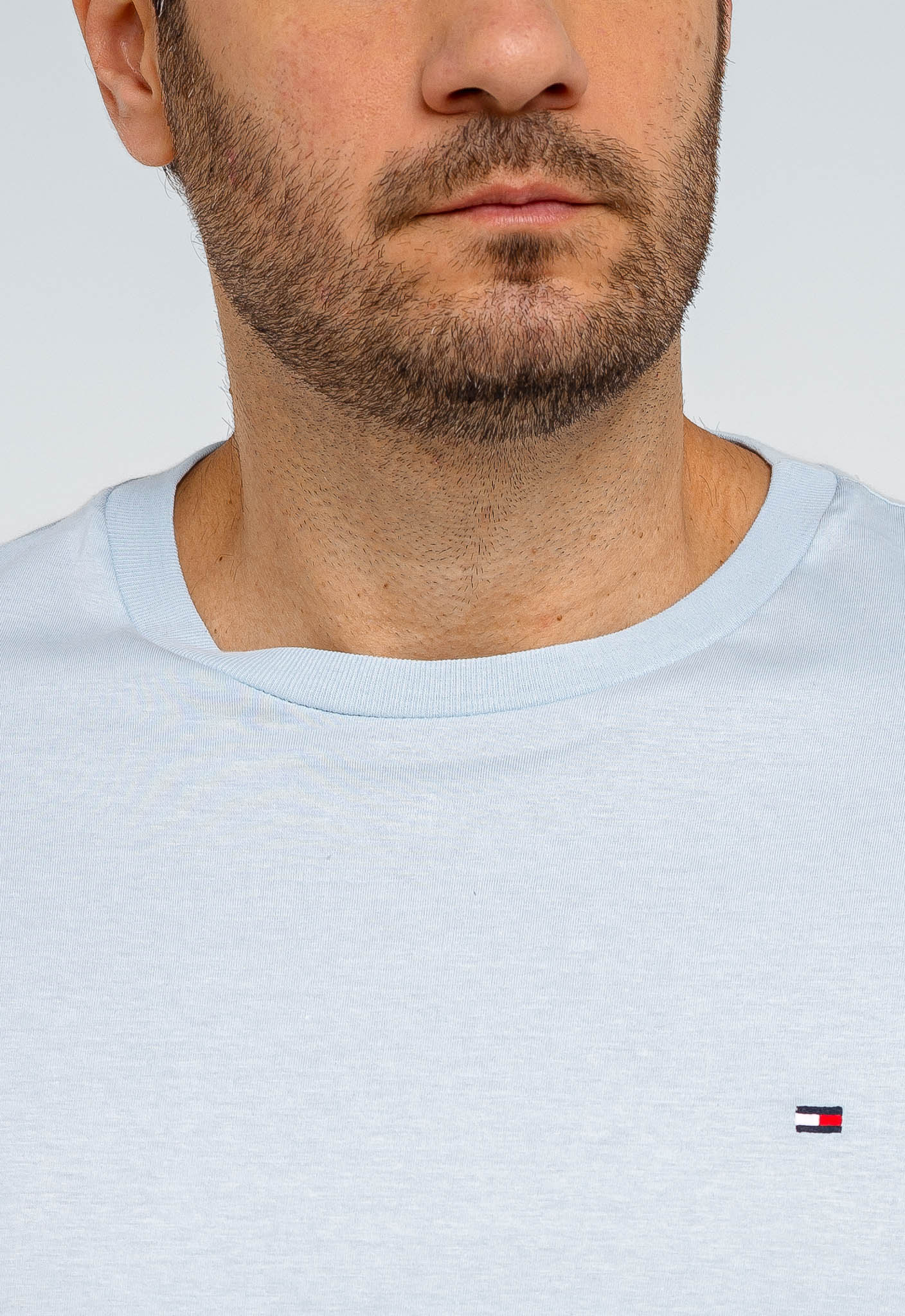 Camiseta Tommy Hilfiger Básica Essential - Sale