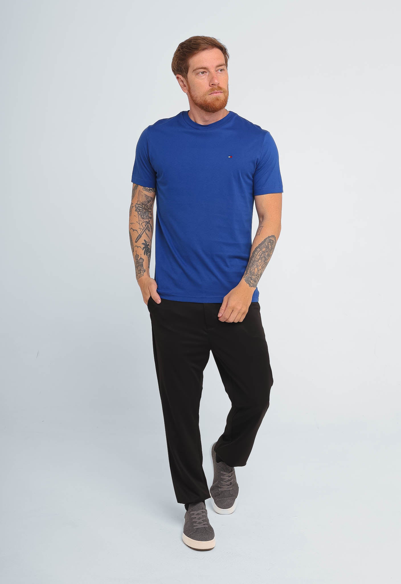 Camiseta Tommy Hilfiger Básica Essential - Sale