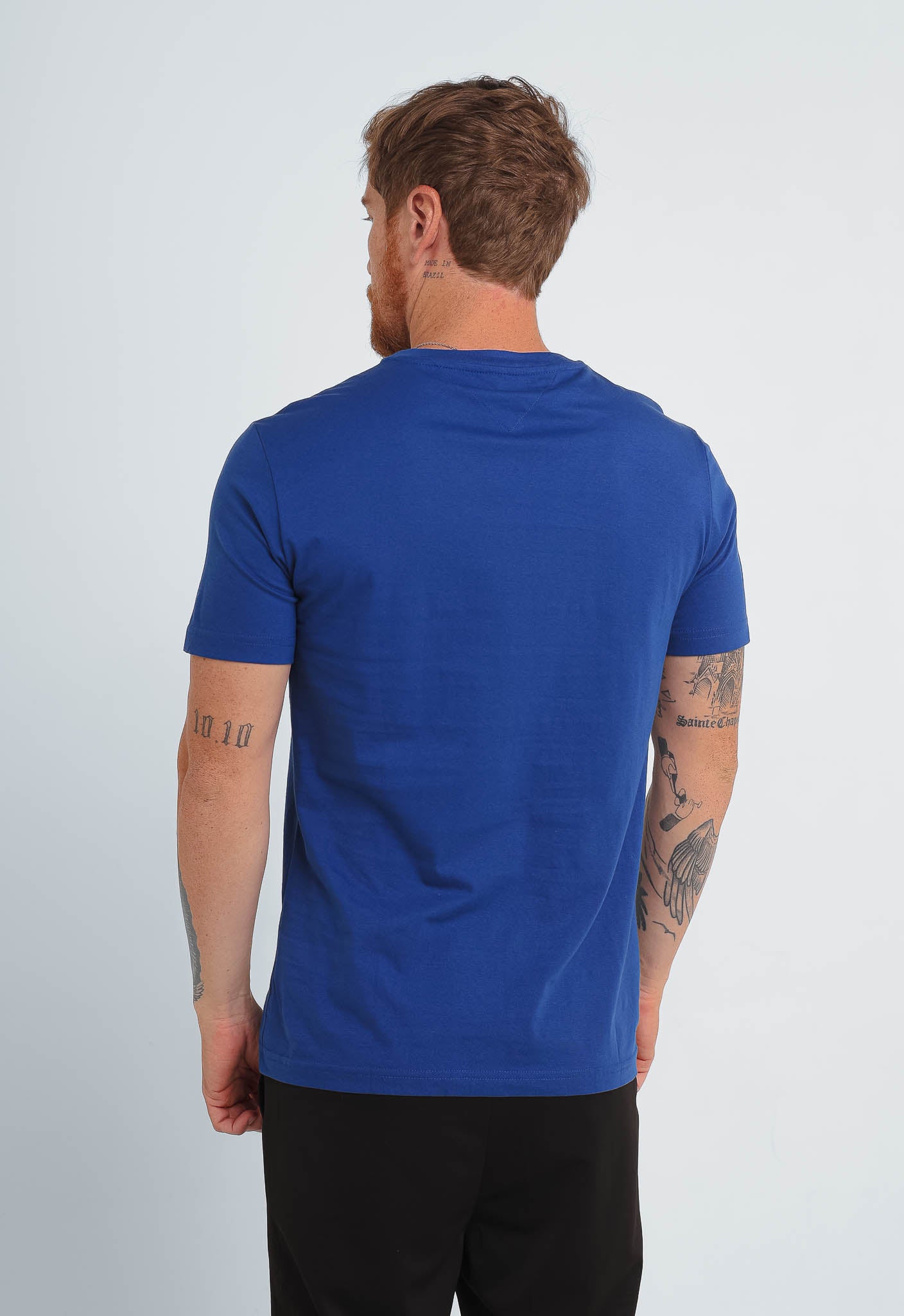 Camiseta Tommy Hilfiger Básica Essential - Sale