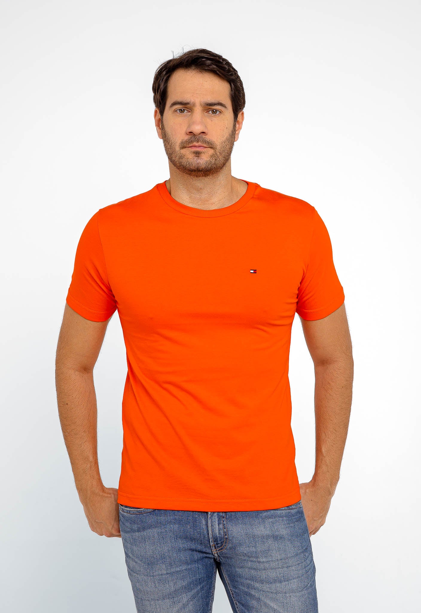 Camiseta Tommy Hilfiger Básica Essential - Sale