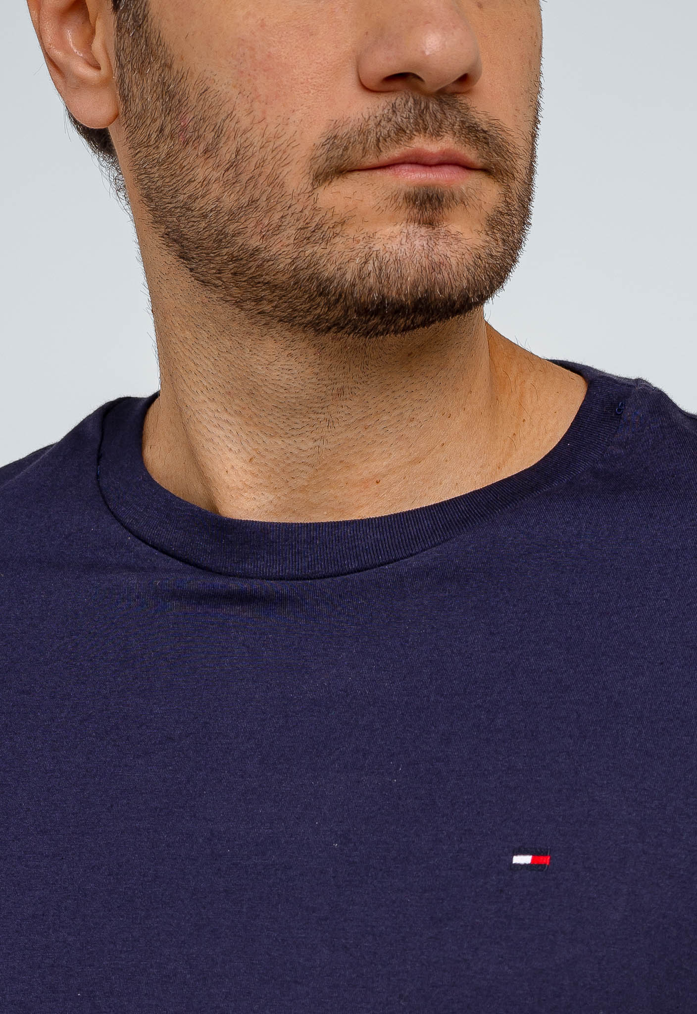 Camiseta Tommy Hilfiger Básica Essential - Sale