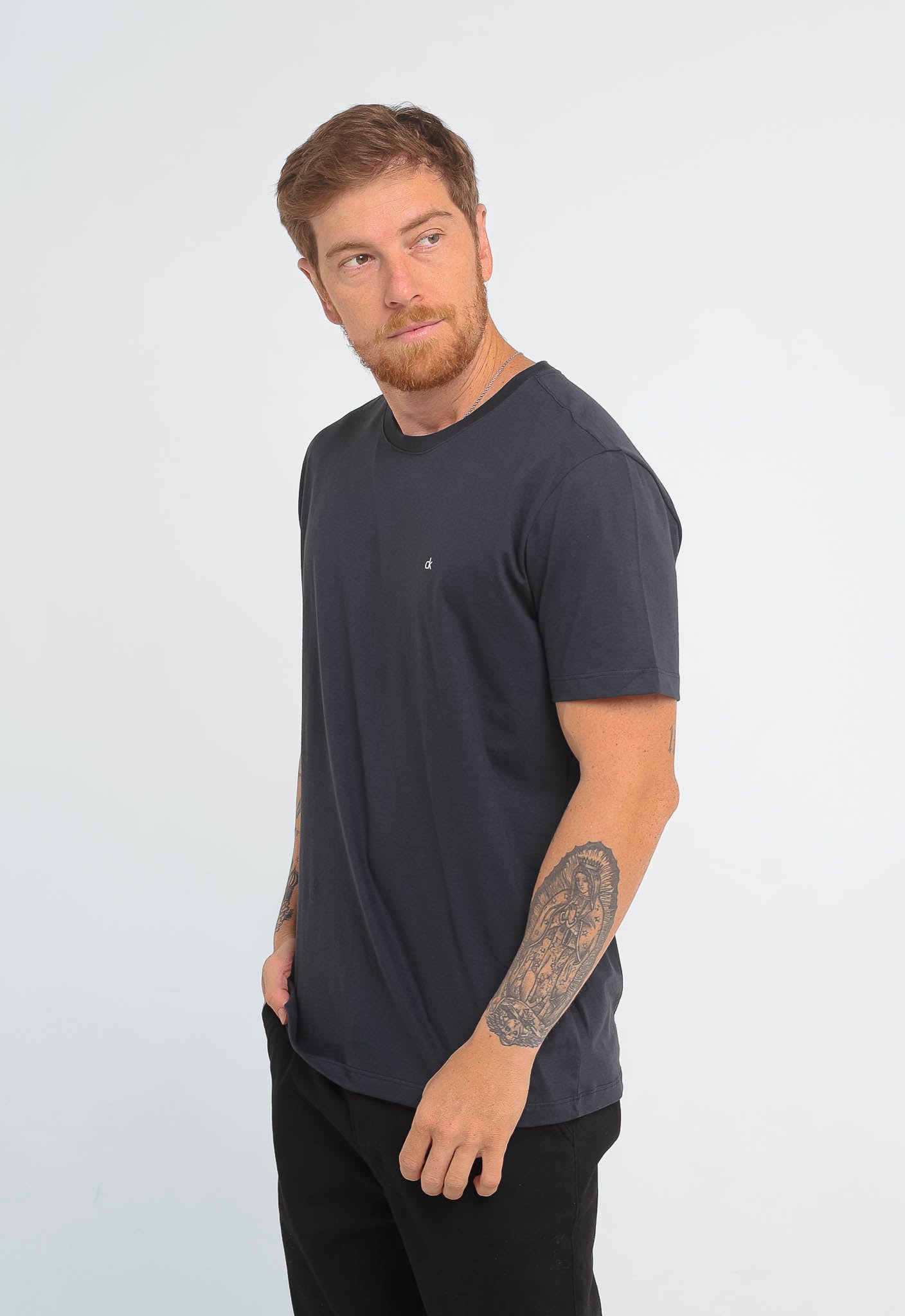 Camiseta Calvin Klein Logo Peito Ck Silkado