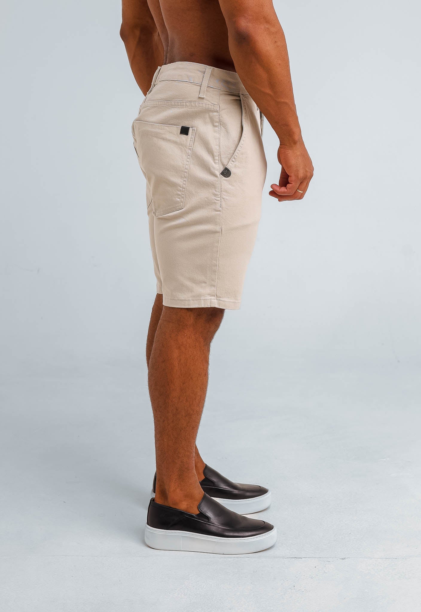 Bermuda John John London Sand em Sarja Bege - Henri Store