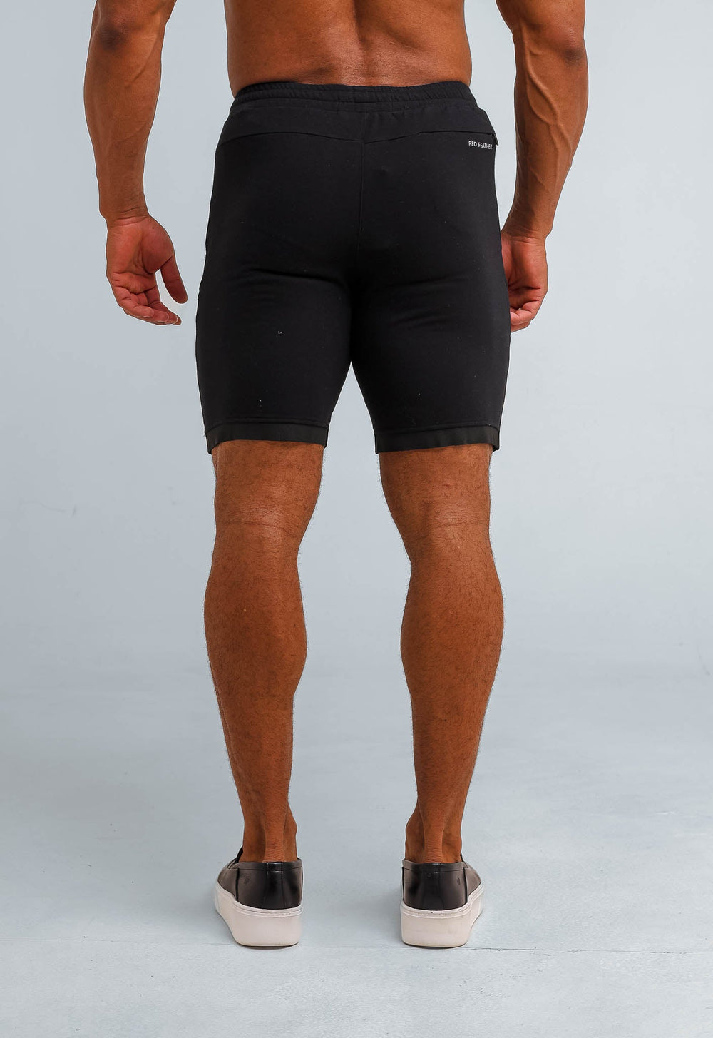 Bermuda Red Feather Black Tape Preto - Henri Store