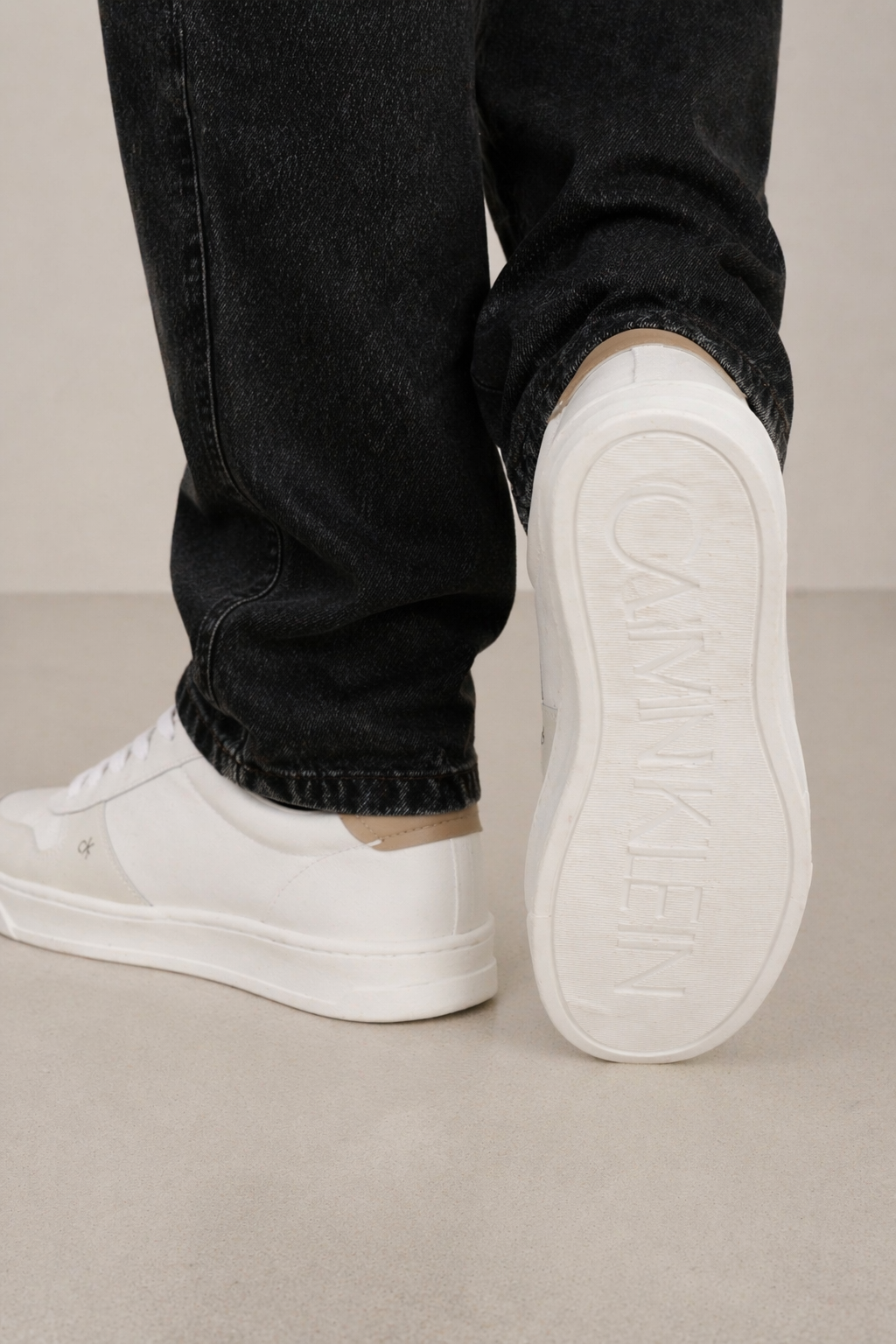 Tênis Calvin Klein Side CK de Couro