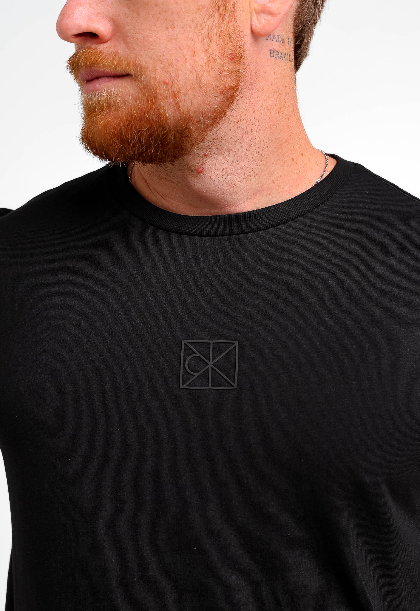 Camiseta Calvin Klein Rubber Patch AOP