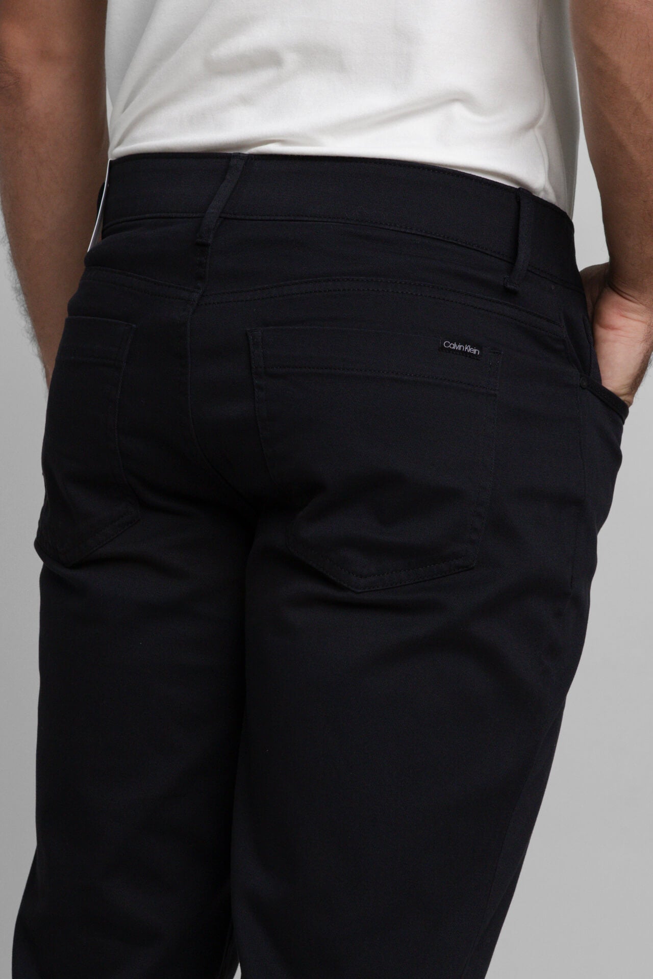 Calça Calvin Klein Slim Fit Flex Waist - Henri Store