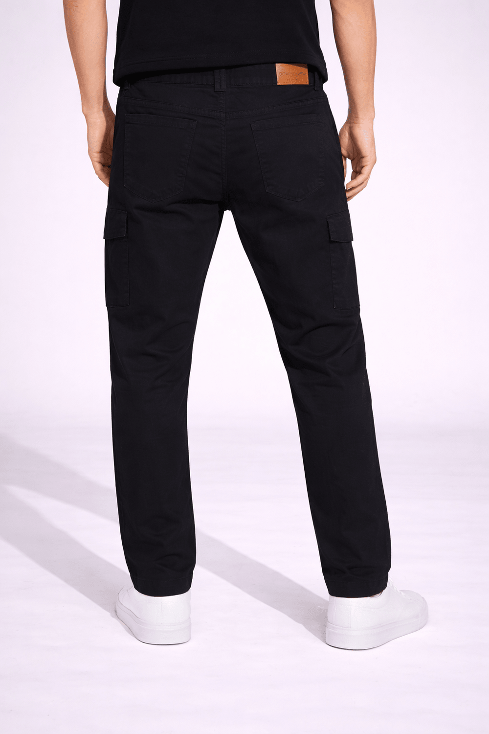 Calça Dom Henrico Jogger Cargo Preta LIVE - Henri Store