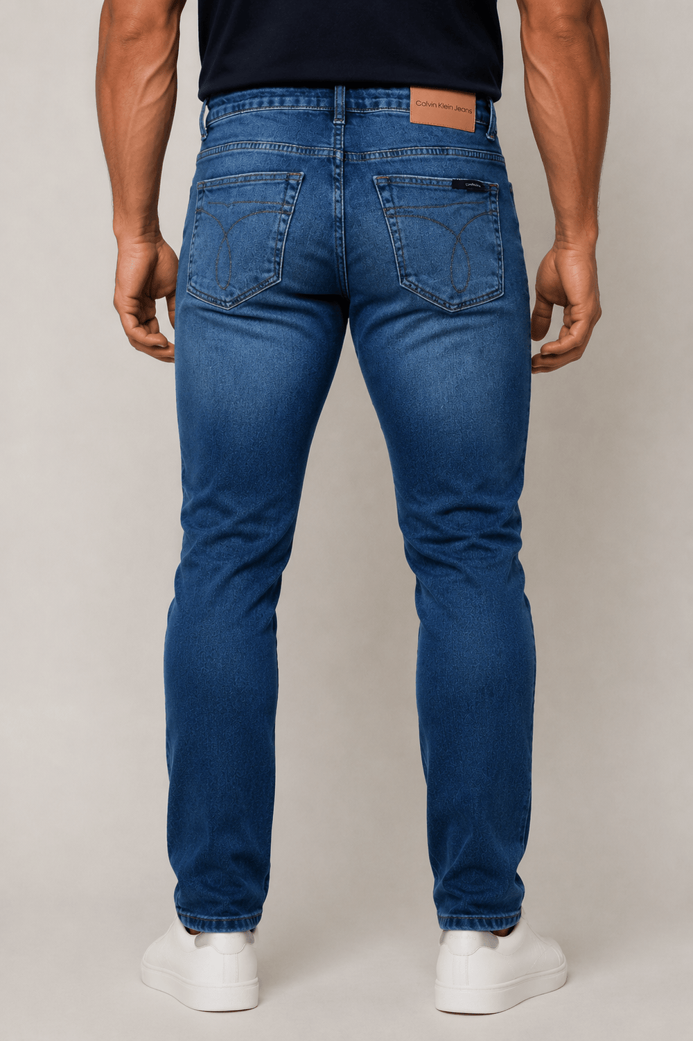 Calça Jeans CK Bordado Bolso Jeans Médio - Live - Henri Store