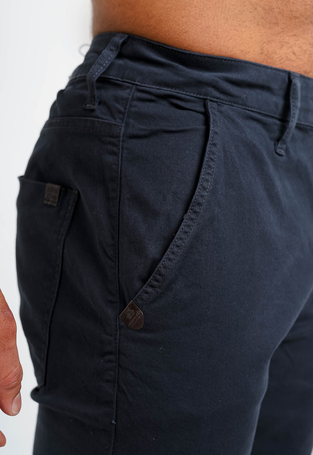 Calça John John Sarja Slim Panama Marinho - Henri Store