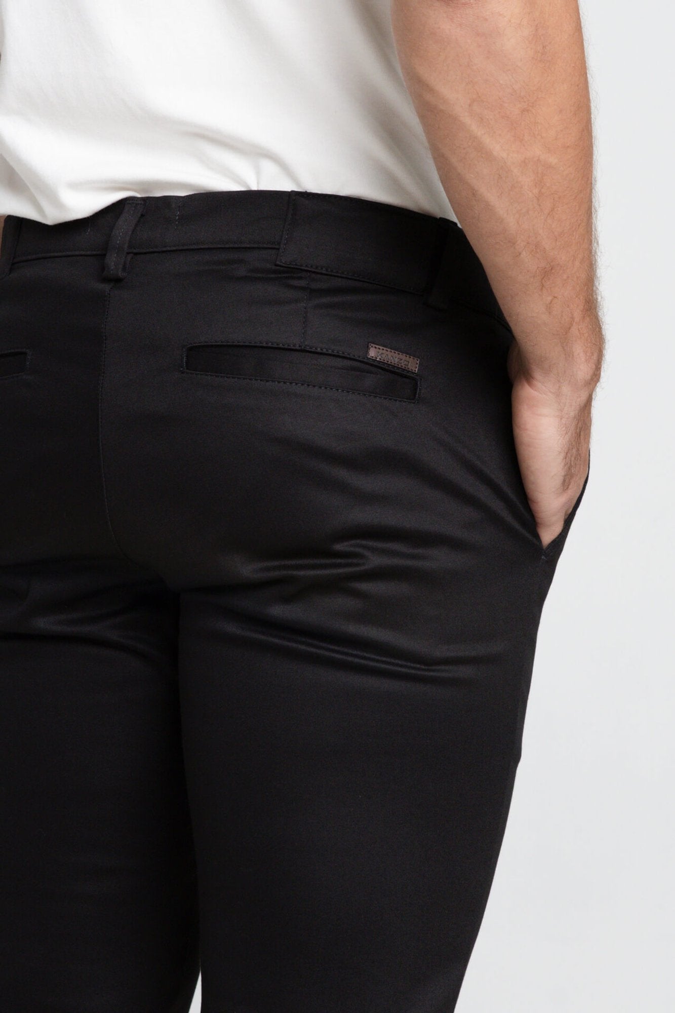 Calça Kanzo Skinny Preta 900