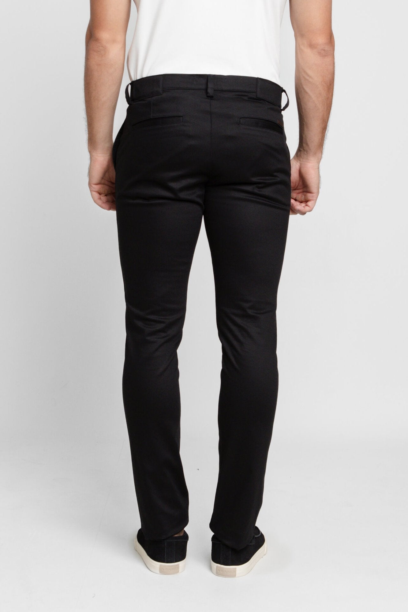 Calça Kanzo Skinny Preta 900 - Henri Store