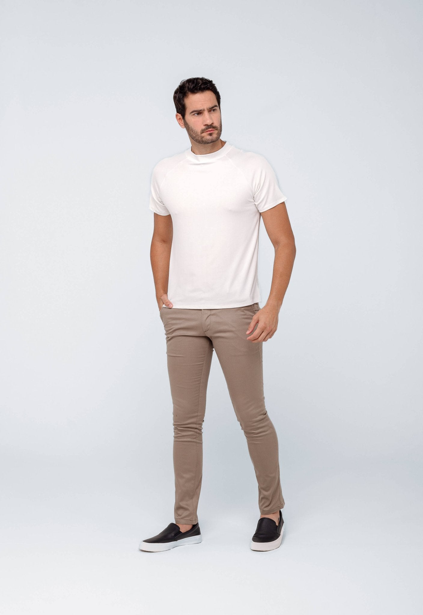 Calça Masculina Skinny Fit Kanzo Cáqui com Bolso Faca - Henri Store