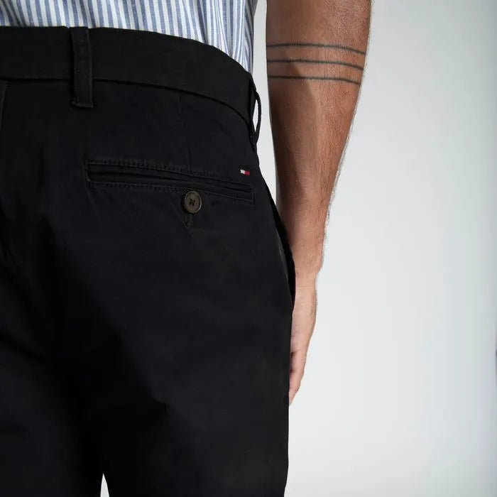 Calça Tommy Hilfiger Chino Pant Regular Fit Preto - Henri Store