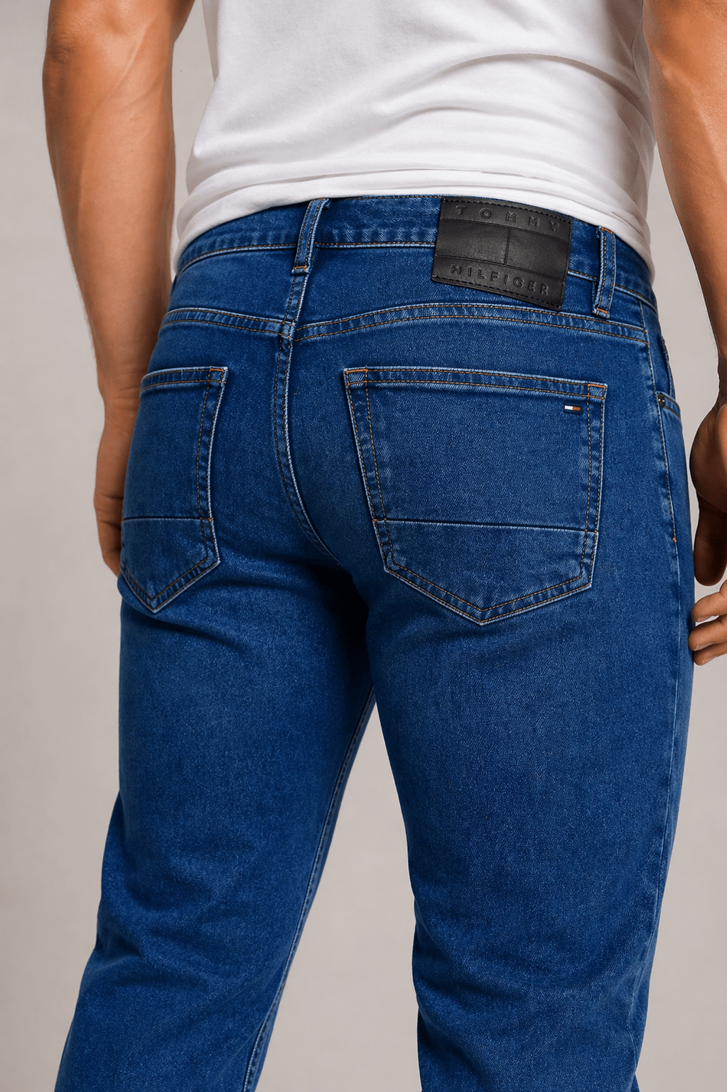 Calça Tommy Hilfiger Regular Fit Ref: 303352 - Henri Store