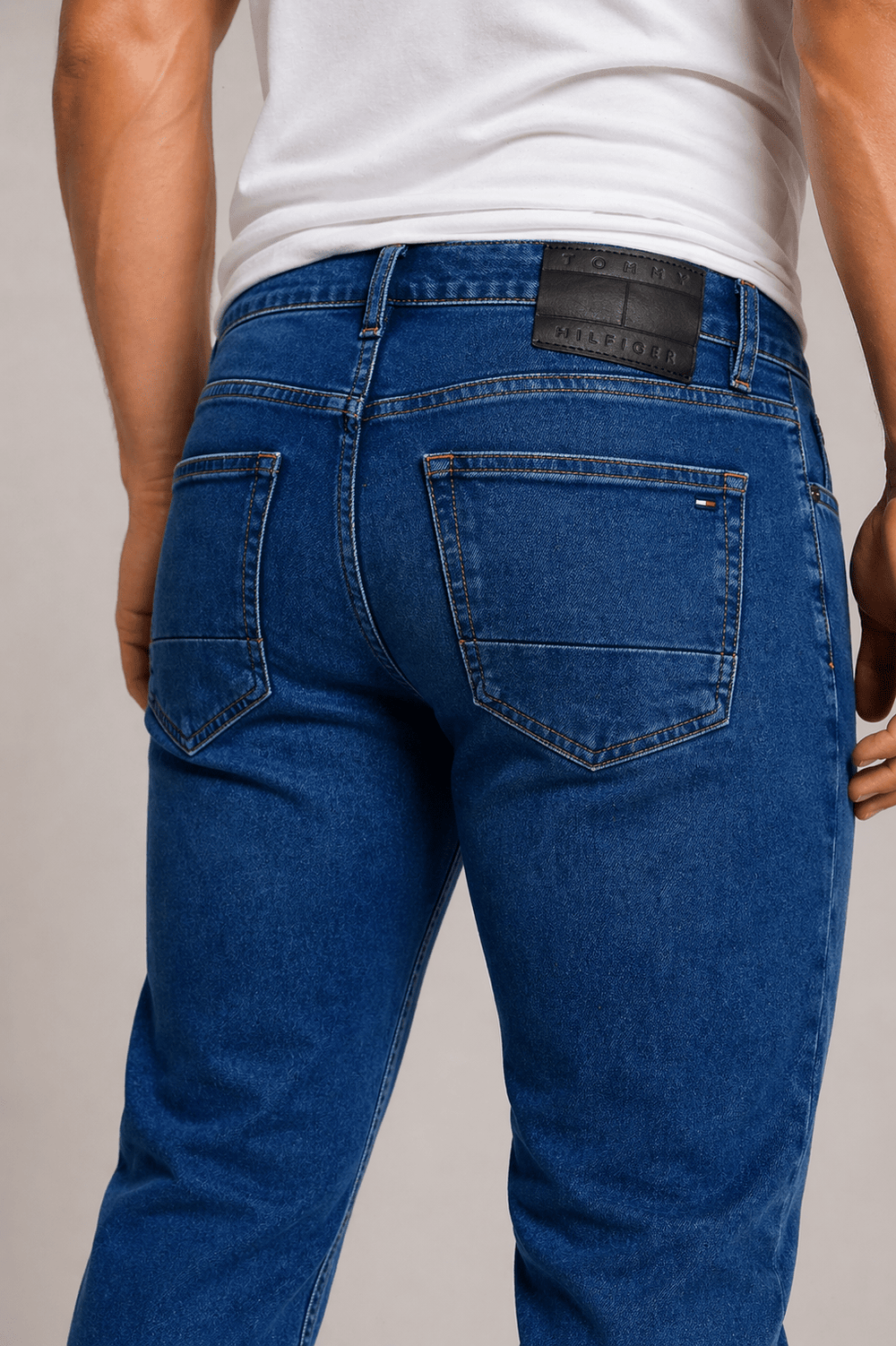 Calça Tommy Hilfiger Regular Fit Ref: 303352 - Henri Store