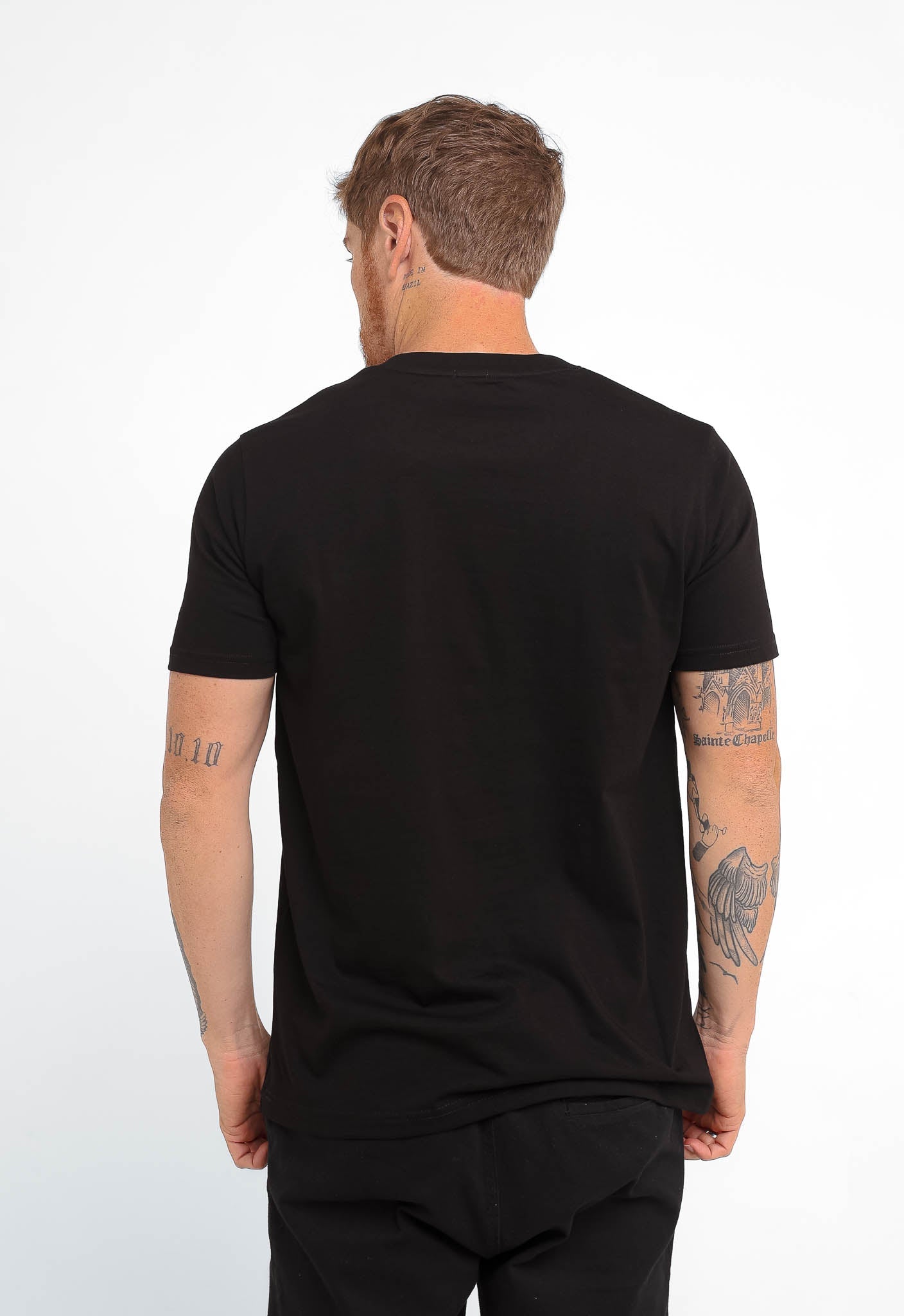Camiseta Armani Exchange Bolso Peito - Henri Store