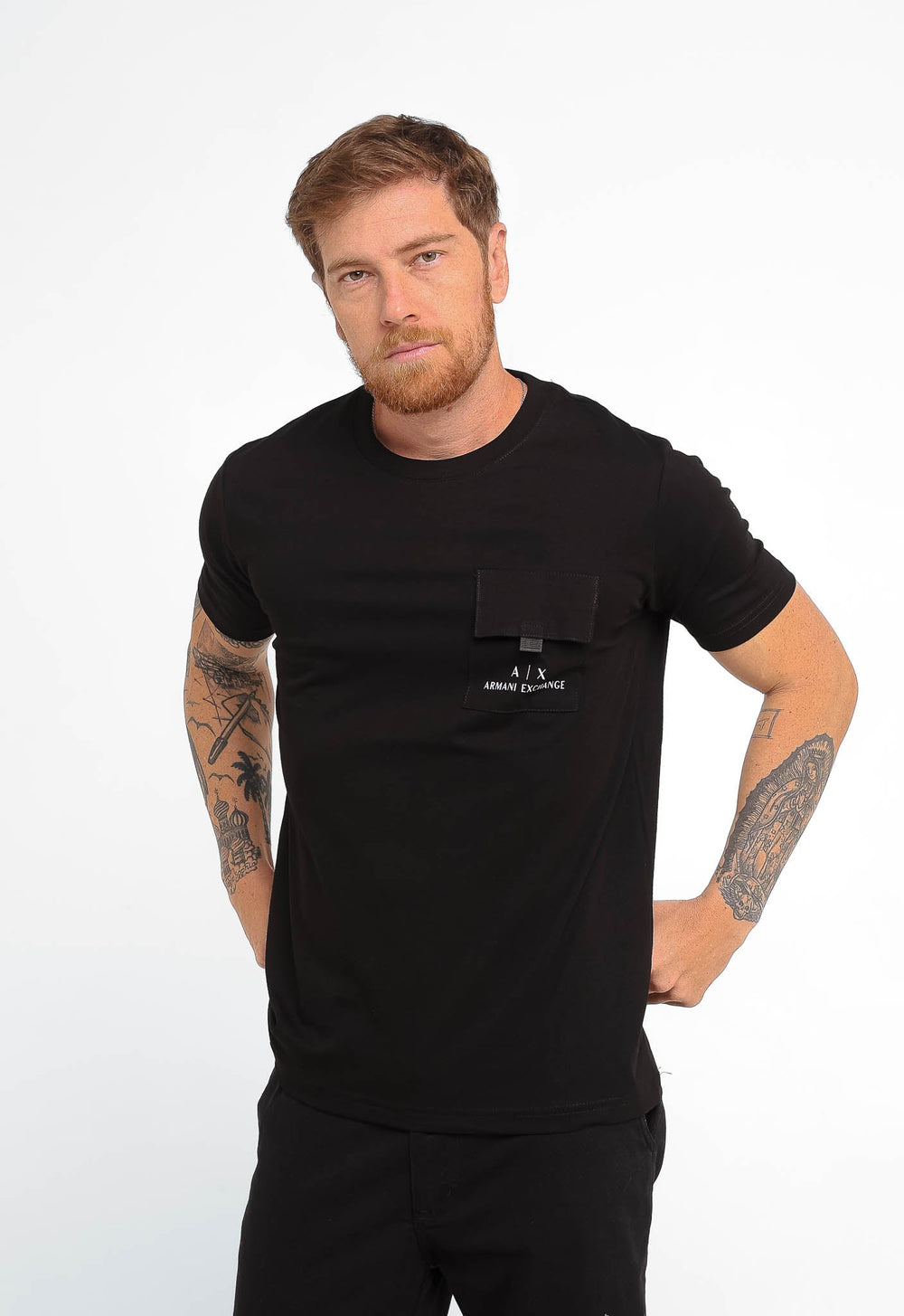 Camiseta Armani Exchange Bolso Peito - Henri Store