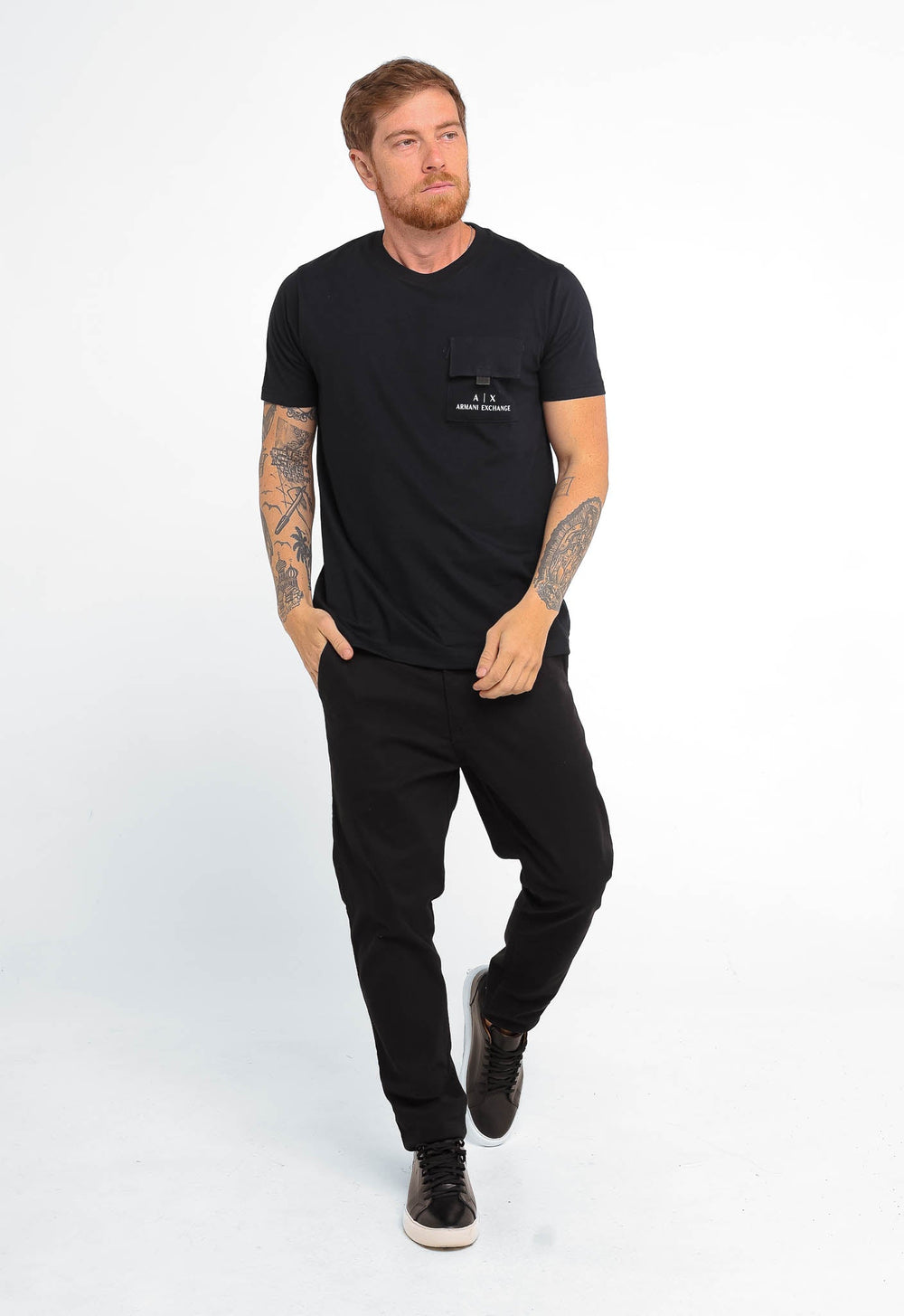 Camiseta Armani Exchange Bolso Peito - Henri Store
