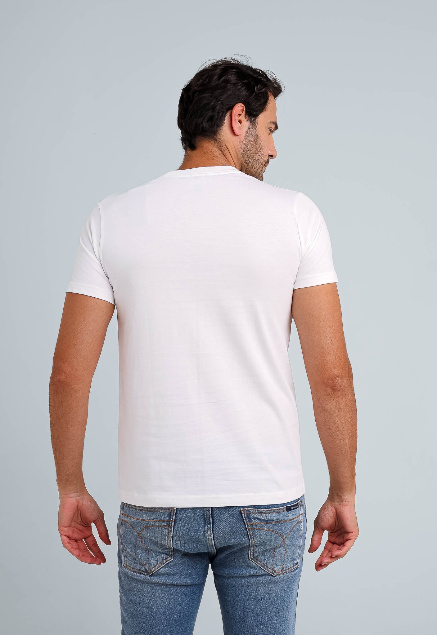Camiseta Armani Exchange Bolso Peito - Henri Store