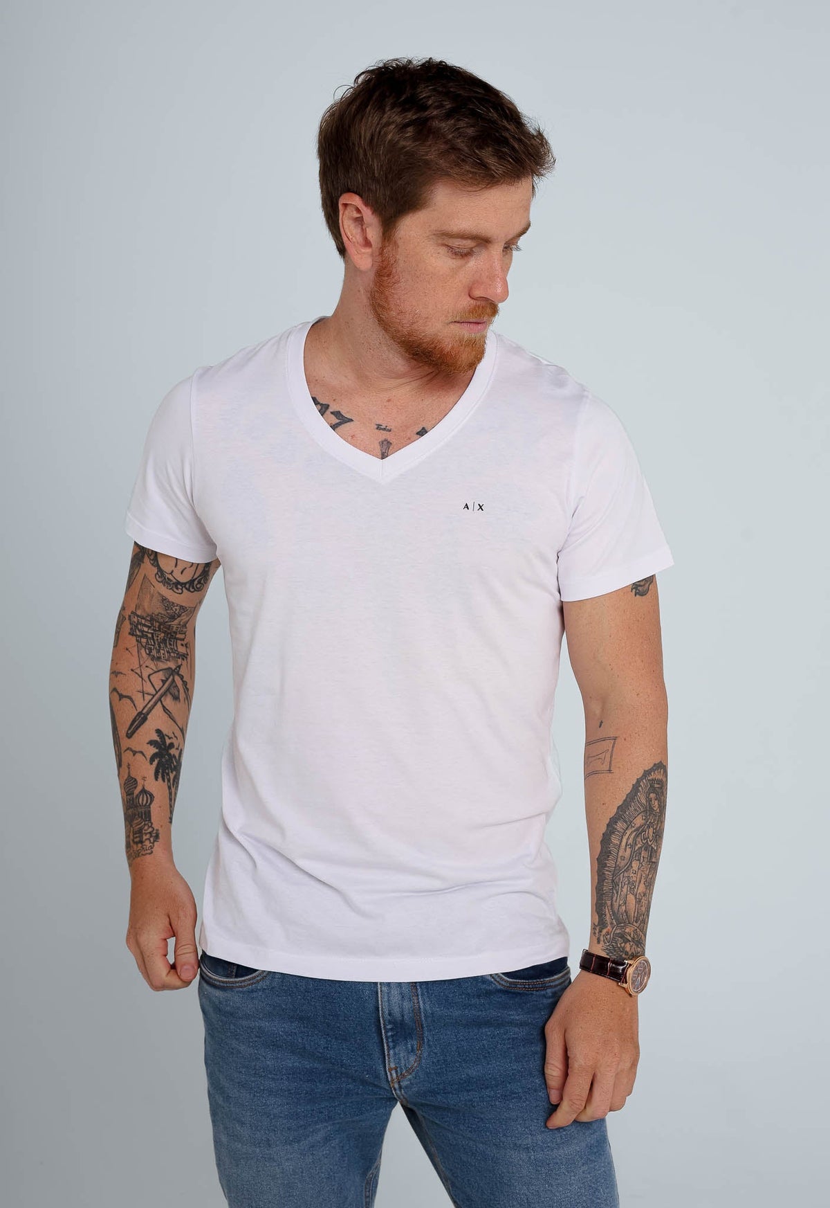 Camiseta Armani Exchange Branca Gola V - Henri Store