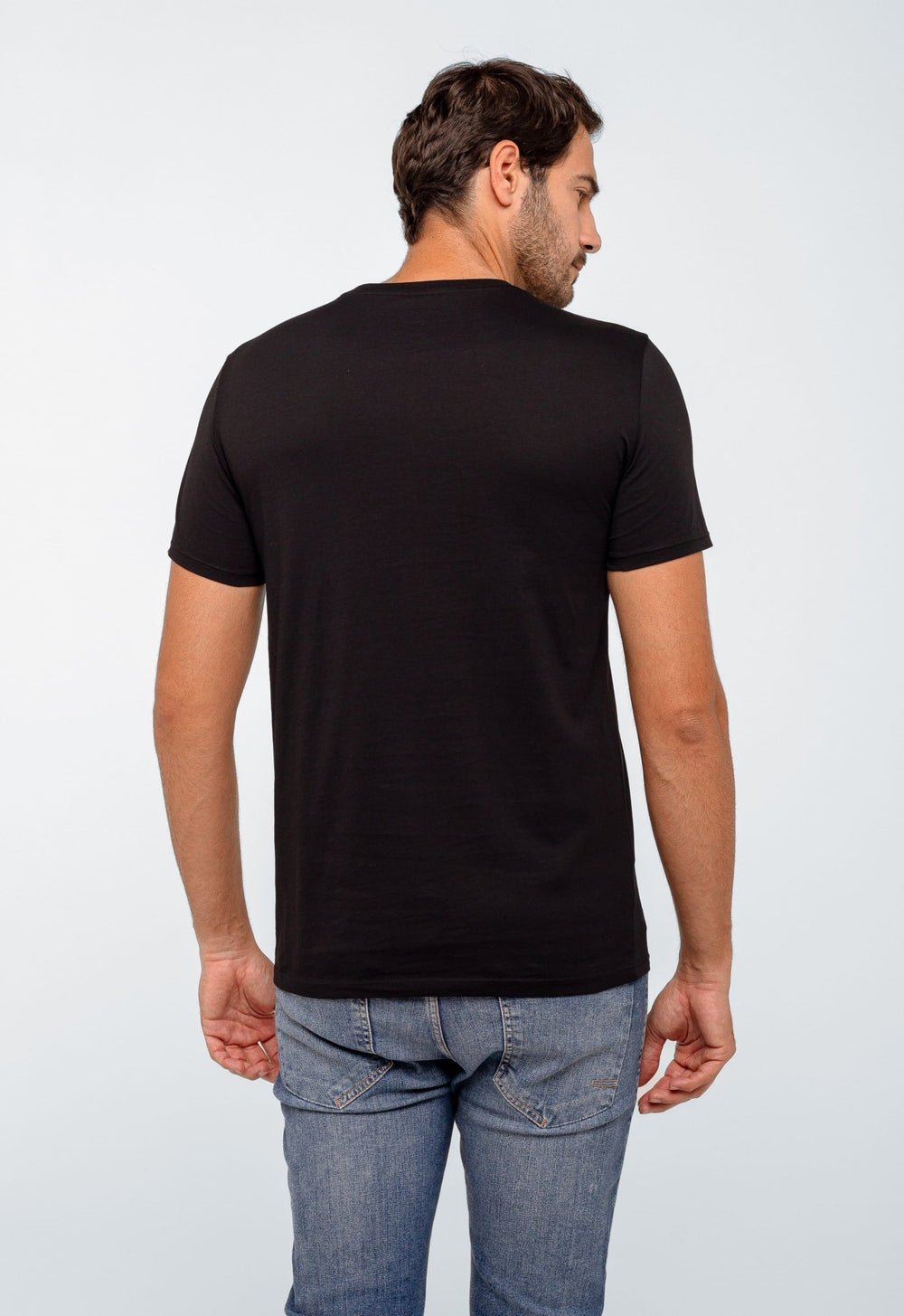 Camiseta Armani Exchange Logo Central Round - Henri Store