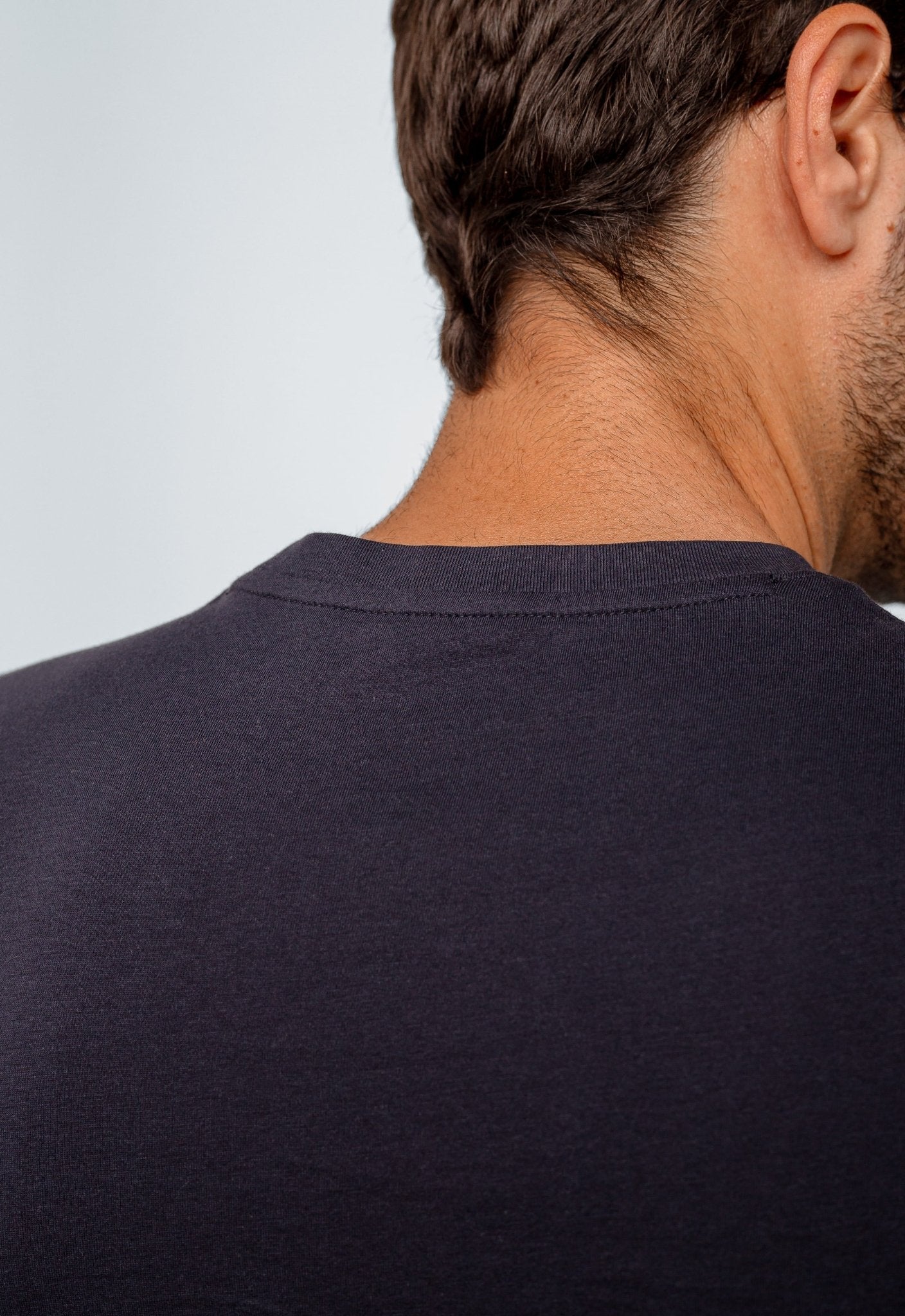 Camiseta Armani Exchange Logo Central. - Henri Store