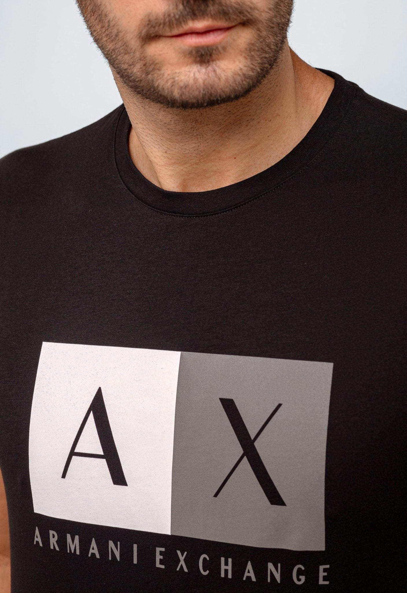 Camiseta Armani Exchange Logo Central - Henri Store