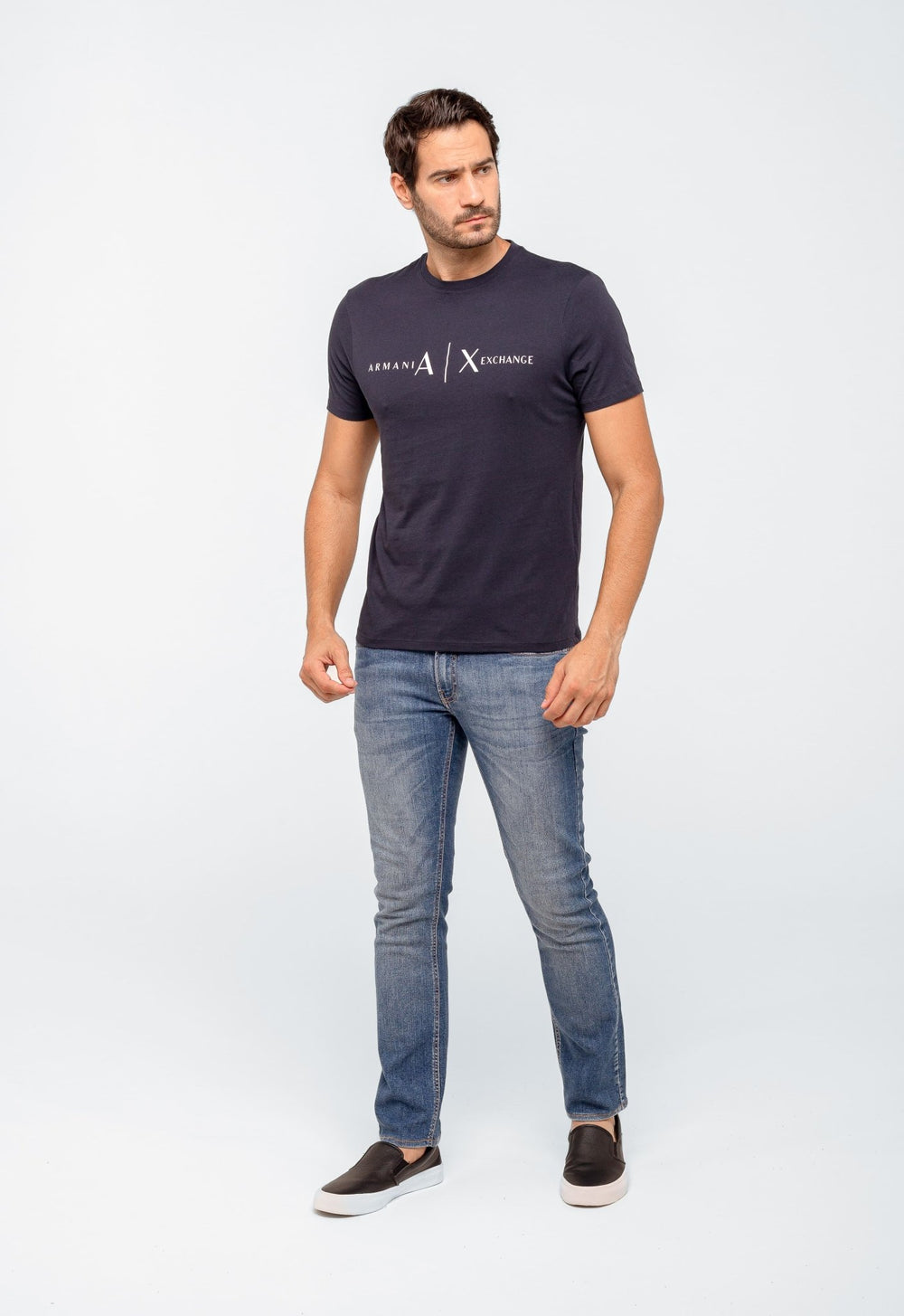 Camiseta Armani Exchange Logo Central. - Henri Store