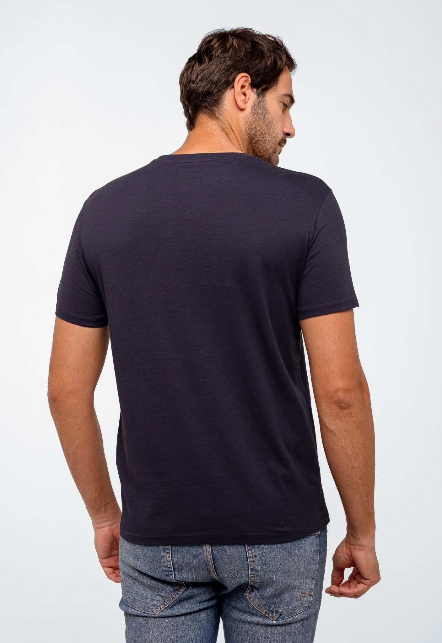 Camiseta Armani Exchange Logo Central - Henri Store