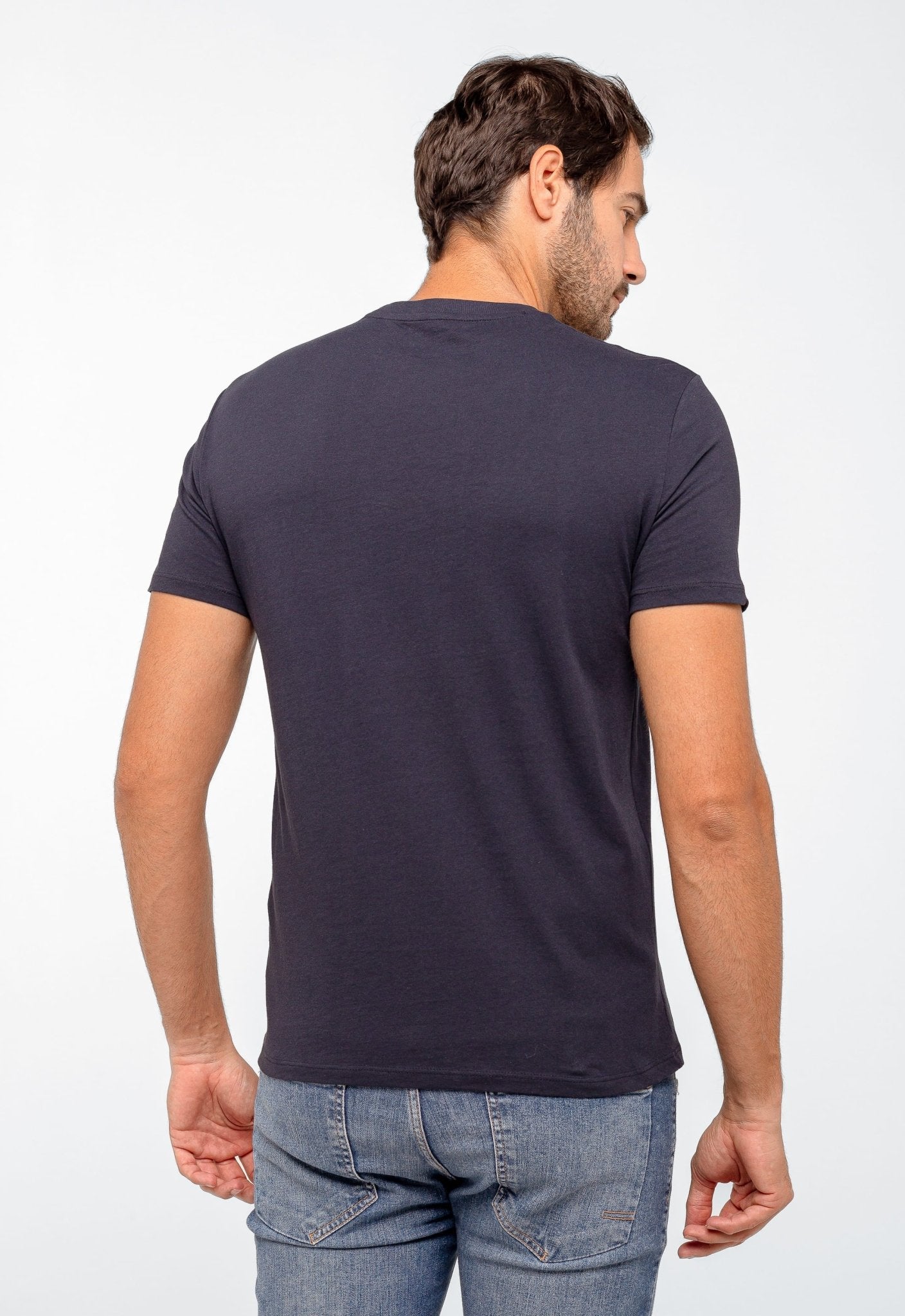 Camiseta Armani Exchange Logo Central. - Henri Store