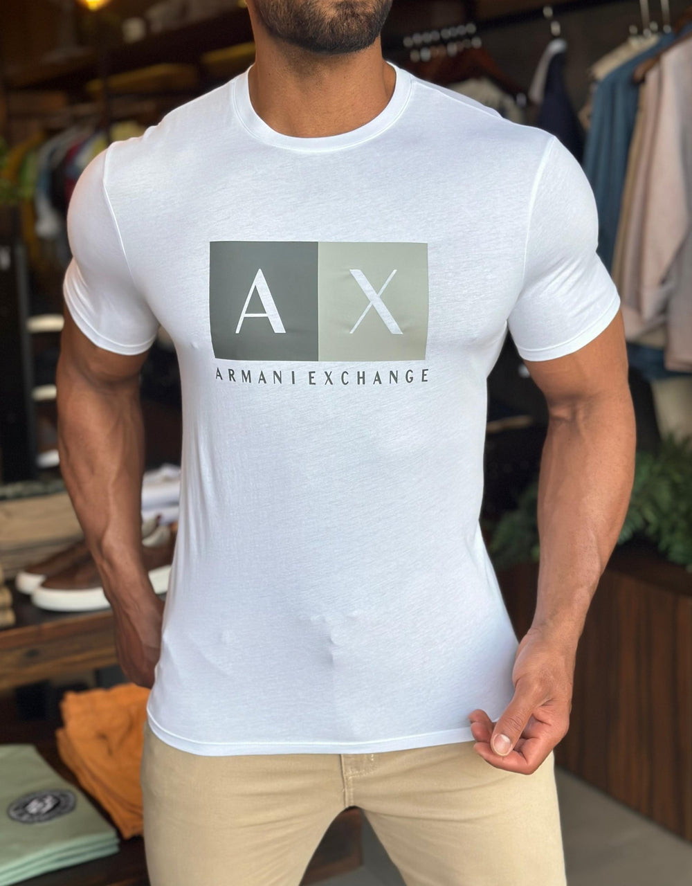 Camiseta Armani Exchange Logo Central - Henri Store